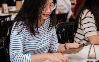 ho chi minh şehri deri defter yapımı atölyesi-3