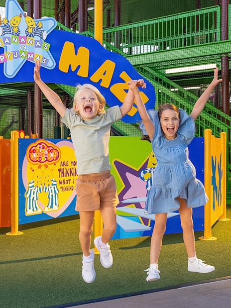 Children playing at the Bananas in Pyjamas Fun Maze in Dreamworld.