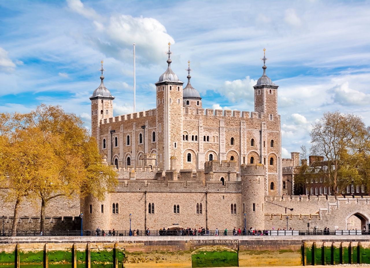 In un'unica combo: Museo dei Trasporti di Londra + Biglietti per la Torre di Londra con accesso ai gioielli della Corona — 4