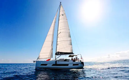 cruzeiro à vela pela costa de catânia com parada para um mergulho e aperitivo siciliano-1