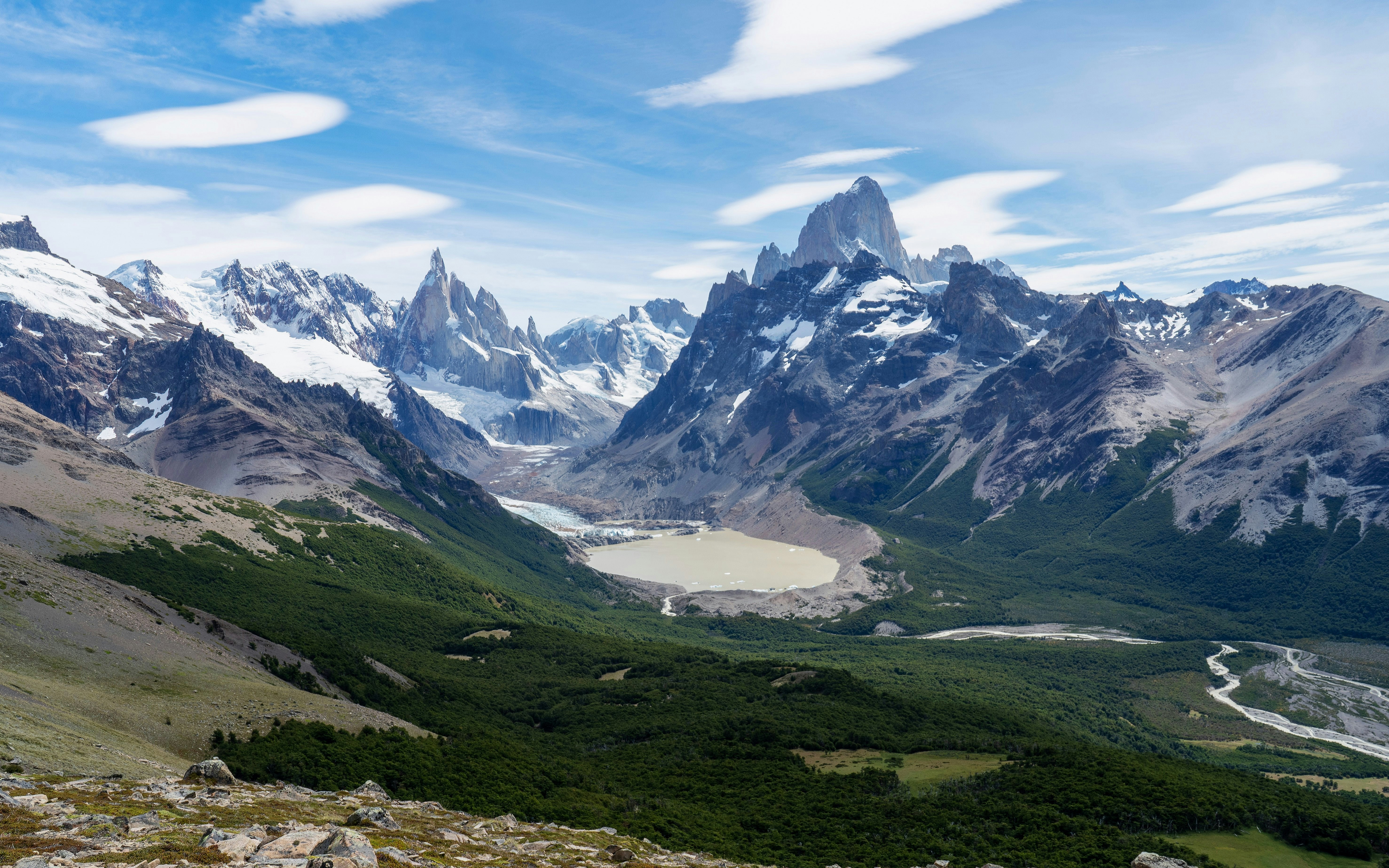 Loma del Pliegue Tumbado view of mountains and lake in Patagonia, Argentina.