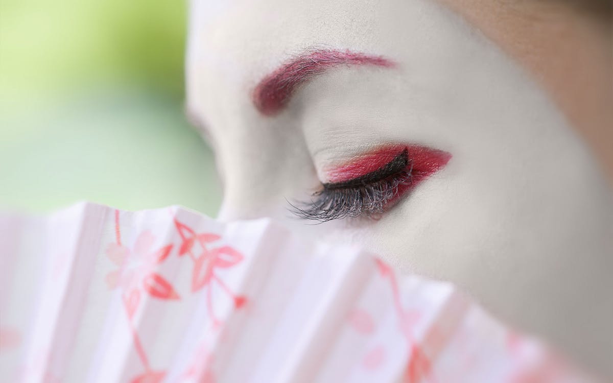geisha and maiko makeover experience in kyoto-5 geisha and maiko makeover experience in kyoto-5