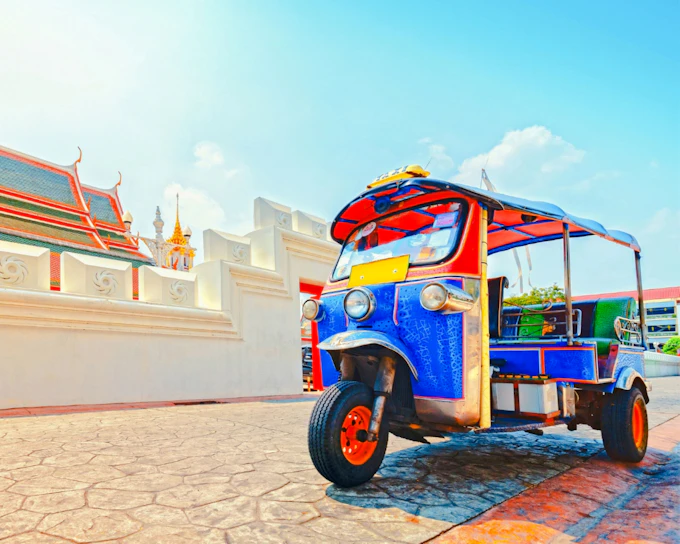 Bangkok Canal Long-Tail Boat and Tuk-Tuk Guided Tour (Product 52820)