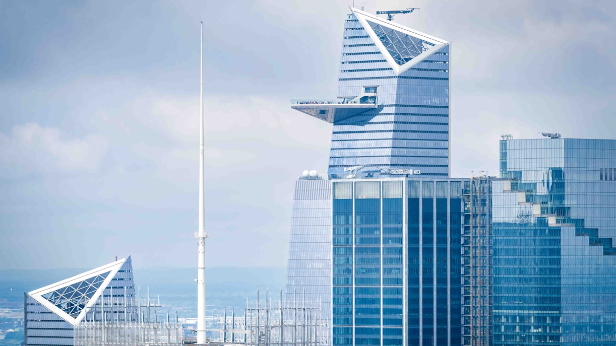 the edge nyc entrance