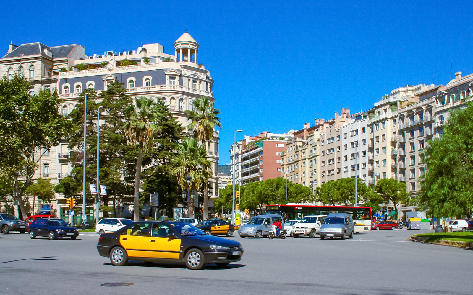 Carrer de Martí i Franquès, 15, Les Corts, 08028 Barcelona