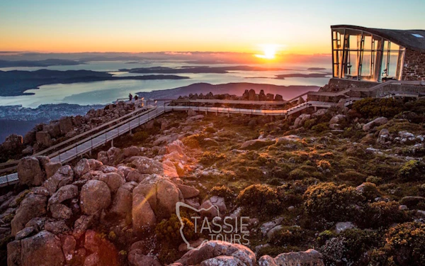 2 Day Tasmanian Highlights Bundle 3 - Bruny Island & Port Ar