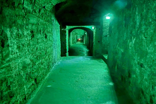 Underground Vaults Tour