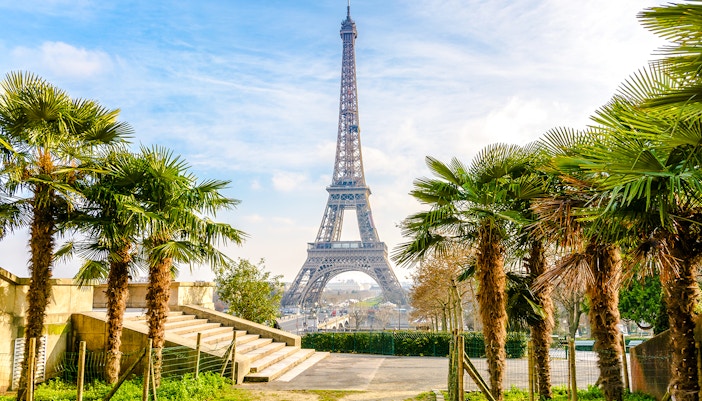 Eiffel Tower viewed from Trocadéro Gardens, Paris, France.