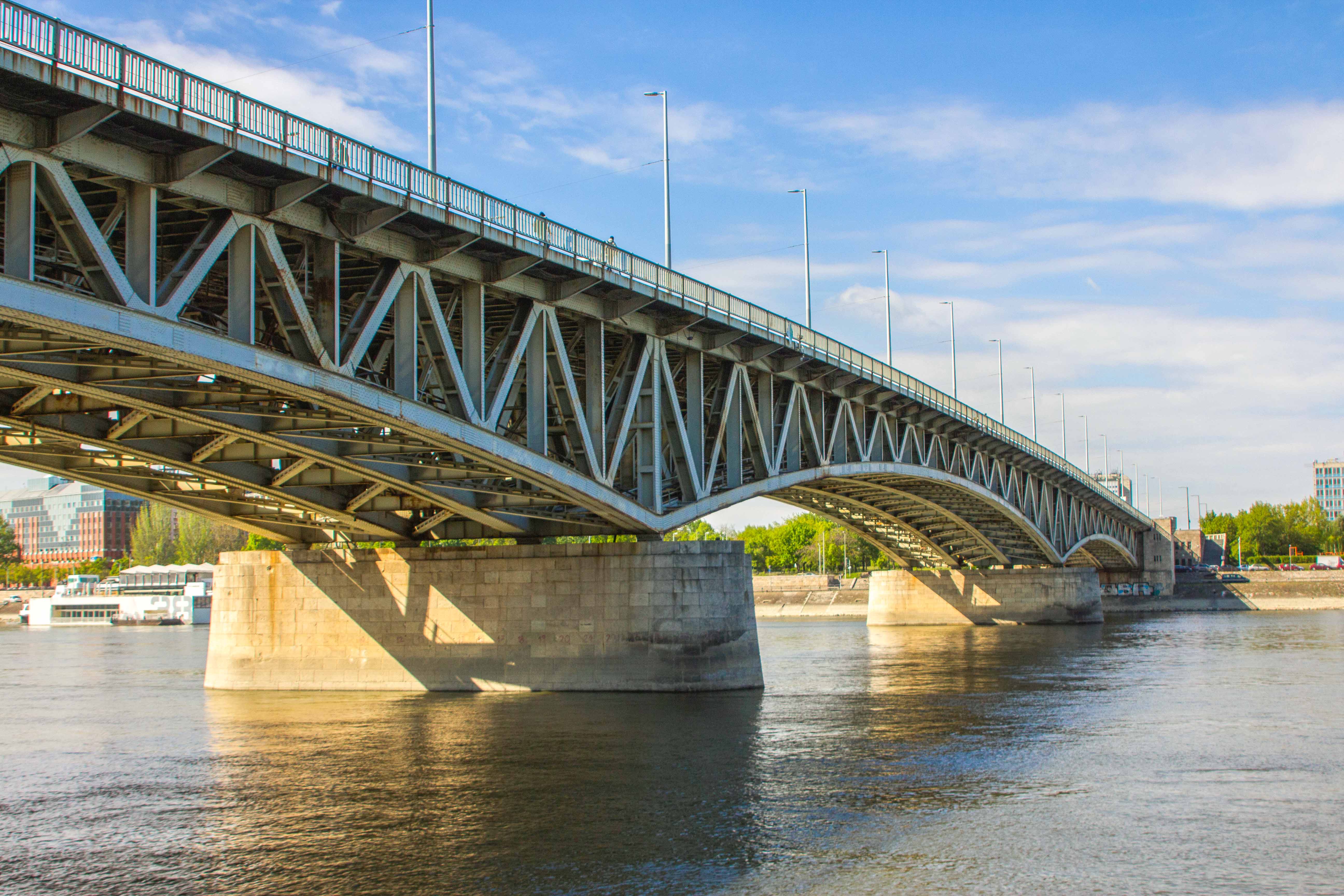 Petofi Bridge