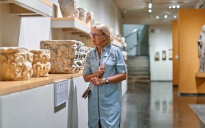 Woman inside a museum