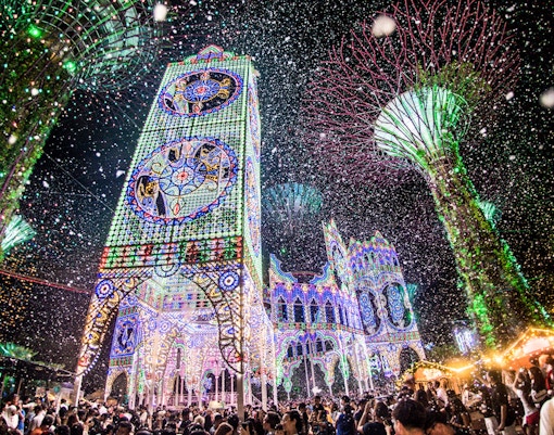 Singapore Christmas Wonderland lights at GBB Cloud Forest with SuperTree Observatory and OCBC Skyway.