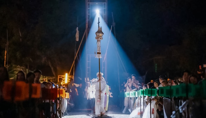 Yipeng Lantern Festival performance with illuminated lanterns in Chiang Mai, Thailand.