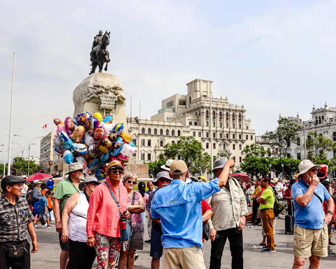 Lima City Tour of Historic Center with Catacombs, Magic Water Circuit and Local Dinner