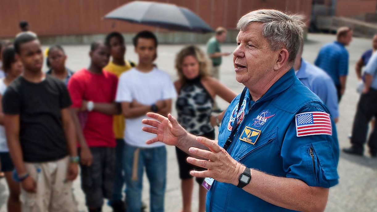 kennedy space center tours