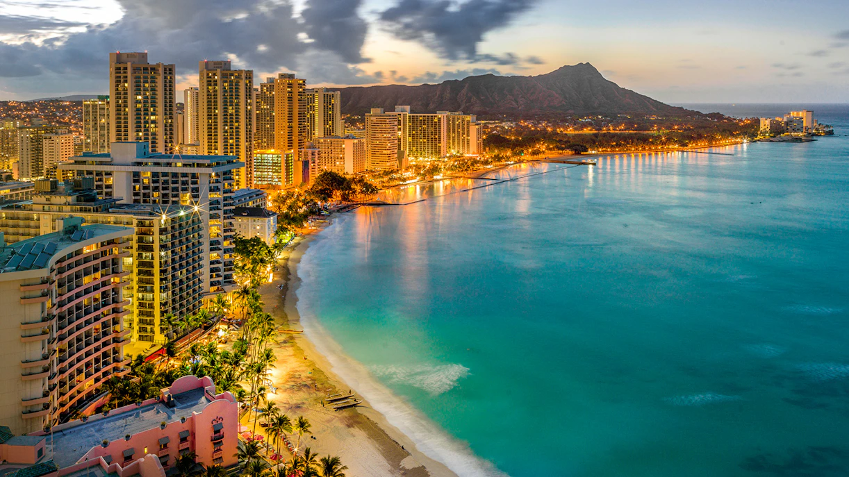 Waikiki Beach and Diamond Head Volcano.Honolulu,Oahu,Hawaii,USA