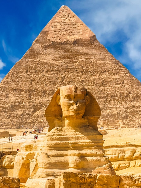 Sphinx and Pyramid of Giza in Cairo, Egypt.