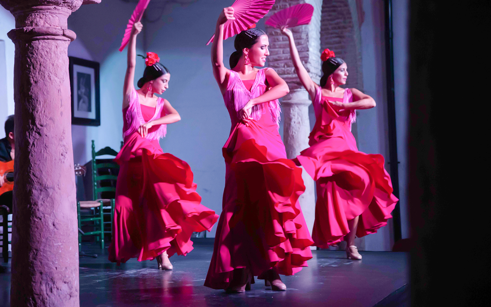 Danseuse de flamenco de renommée internationale se produisant au Tablao Cardenal, à Cordoue