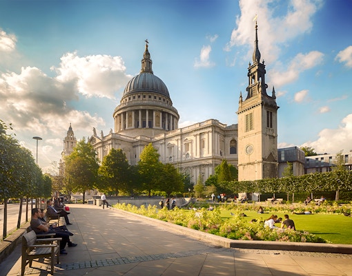 London Travel Guide - St. Paul's Cathedral