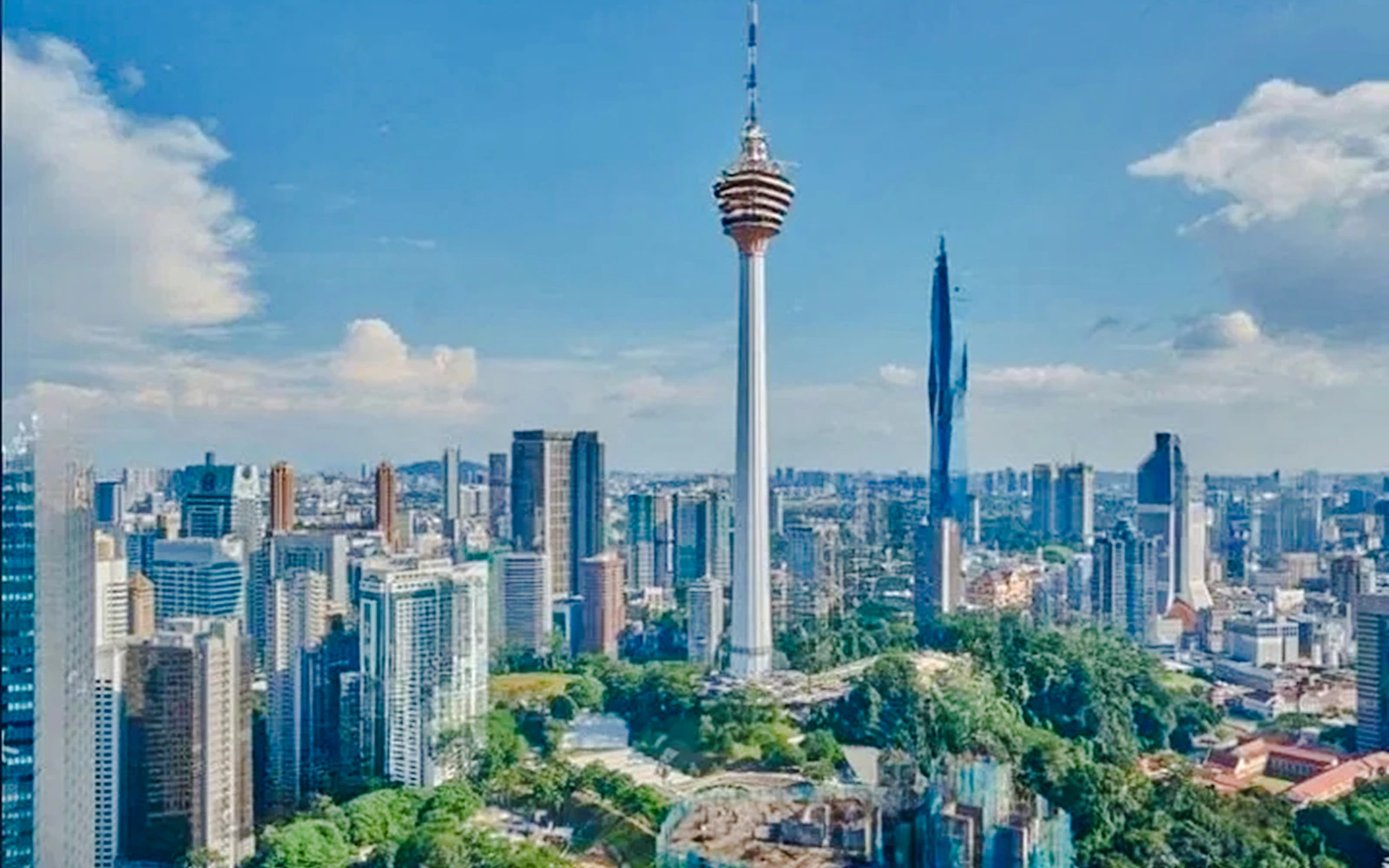 Batu Caves & Kuala Lumpur Private City Tour by Car with Hotel Transfers Image 2