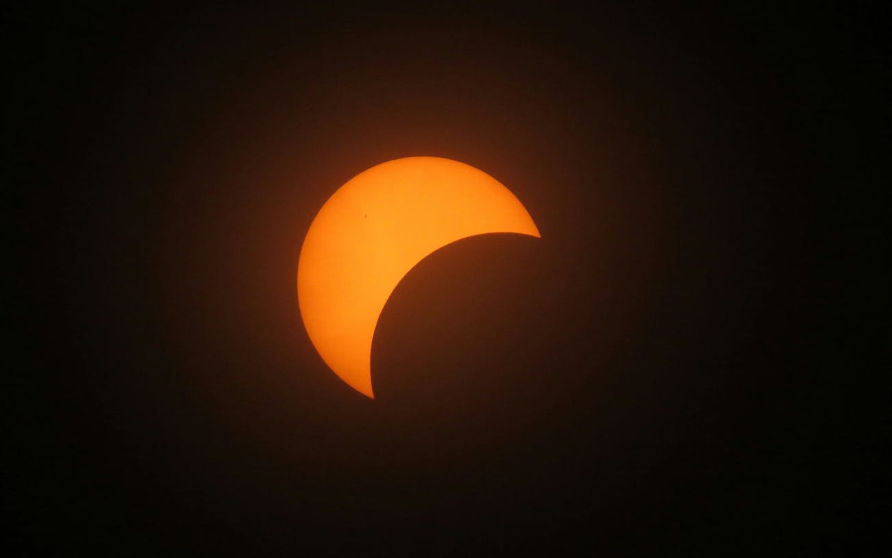 2026 solar eclipse viewing day tour from eclipse glasses-3