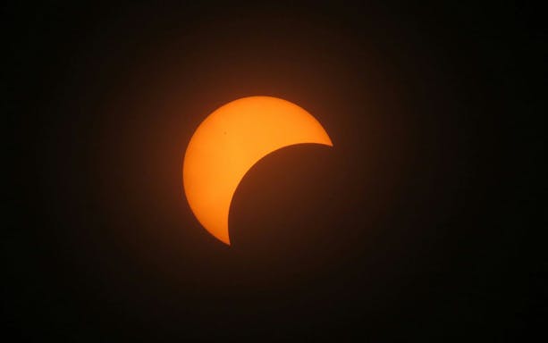 2026 solar eclipse viewing day tour from eclipse glasses-3