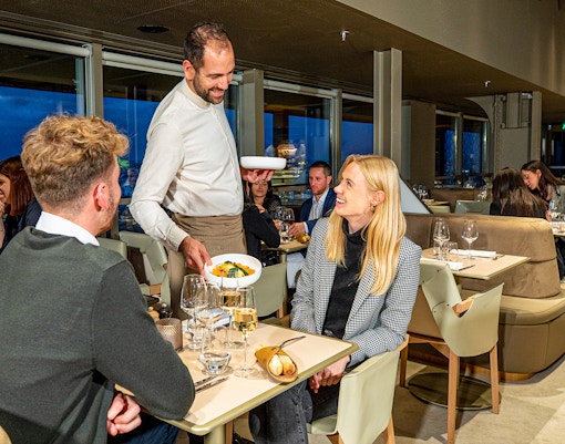 Moulin Rouge Cena alla Torre Eiffel