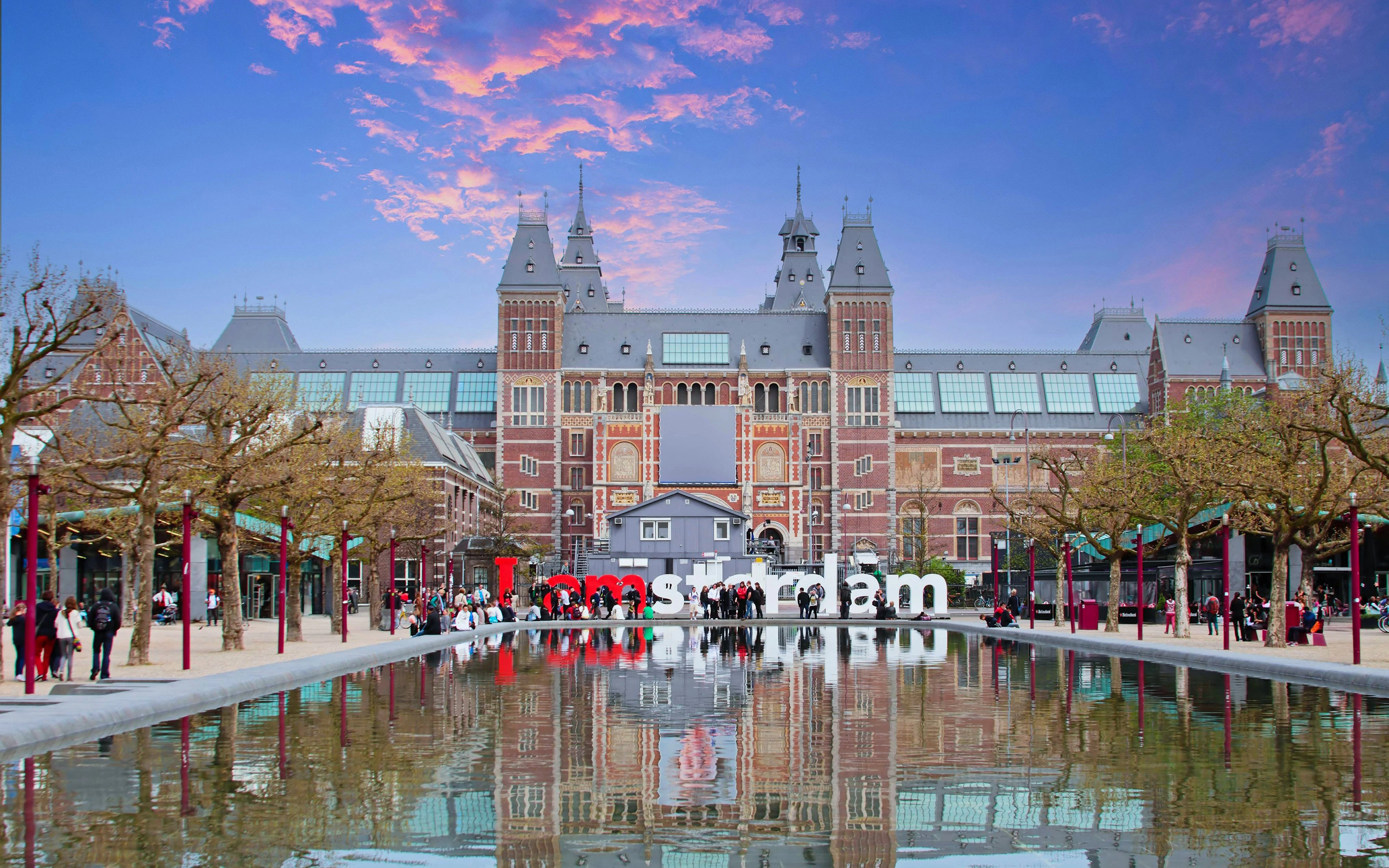 Museumplein pond at sunset 