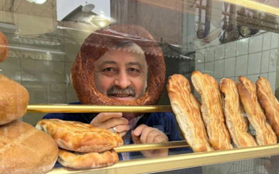 Tirana Street Food and Landmarks Guided Walking Tour – 6 Dishes, 1 Sweet, Dhalle, and Water