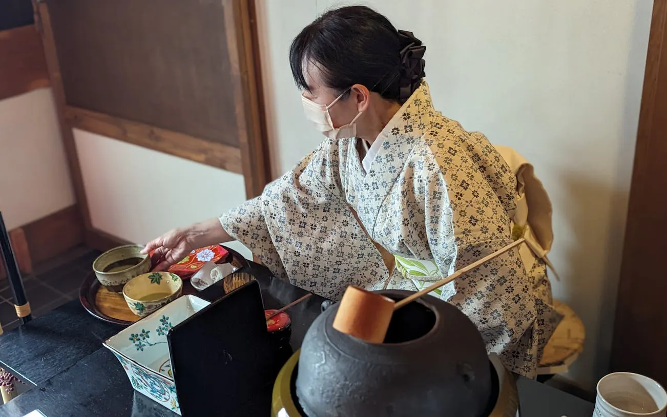 vandretur i nara: todaiji-tempelet, gangoji-tempelet, hjorteparken og te-seremonien-9