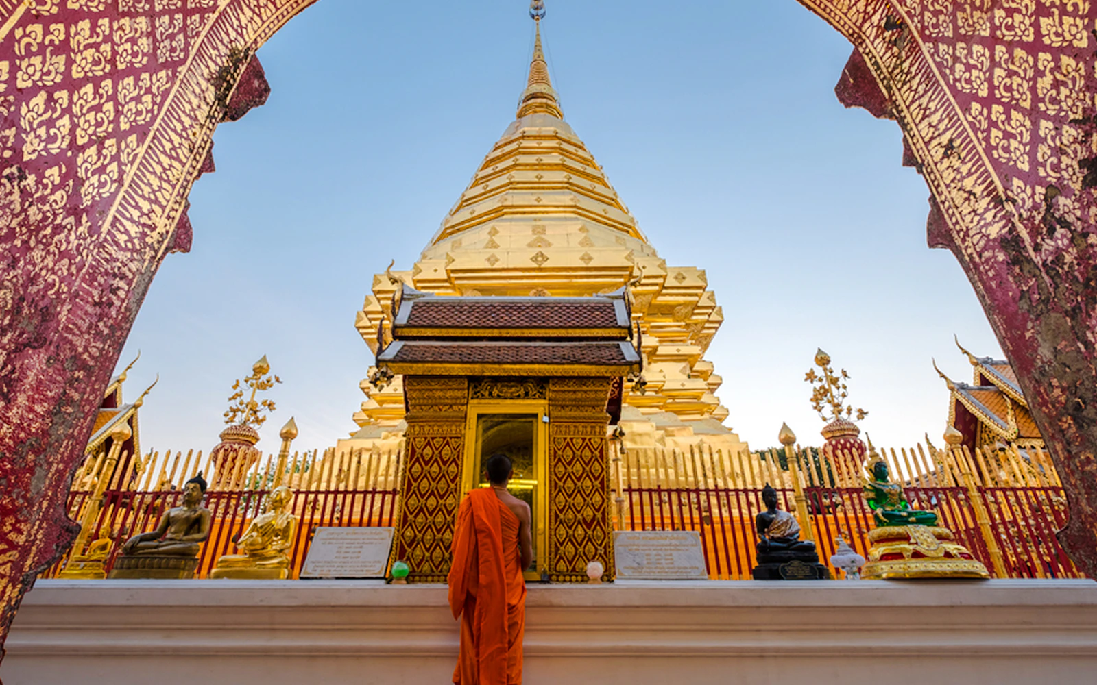 From Chiang Mai: Doi Suthep, Wat Pha Lat and Baan Kang Wat Tour Image 1