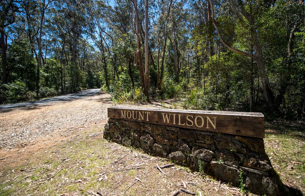 Mount wilson signage