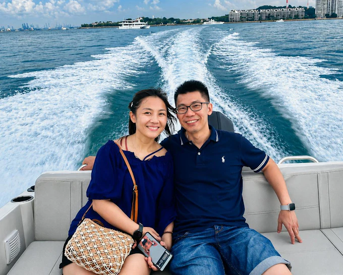 Combo: YachtCruiseSG Speedboat Cruise + Marina Dining Experience