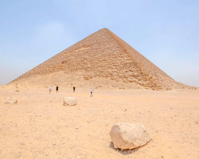 Saqqara, Memphis and Dahshur Guided Day Trip with Lunch