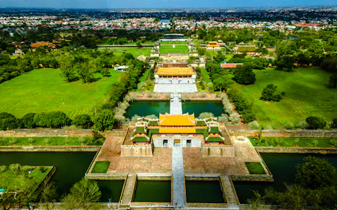 tour guiado privado à cidade imperial de hue e ao palácio an dinh, com sobremesas de sopas doces-1