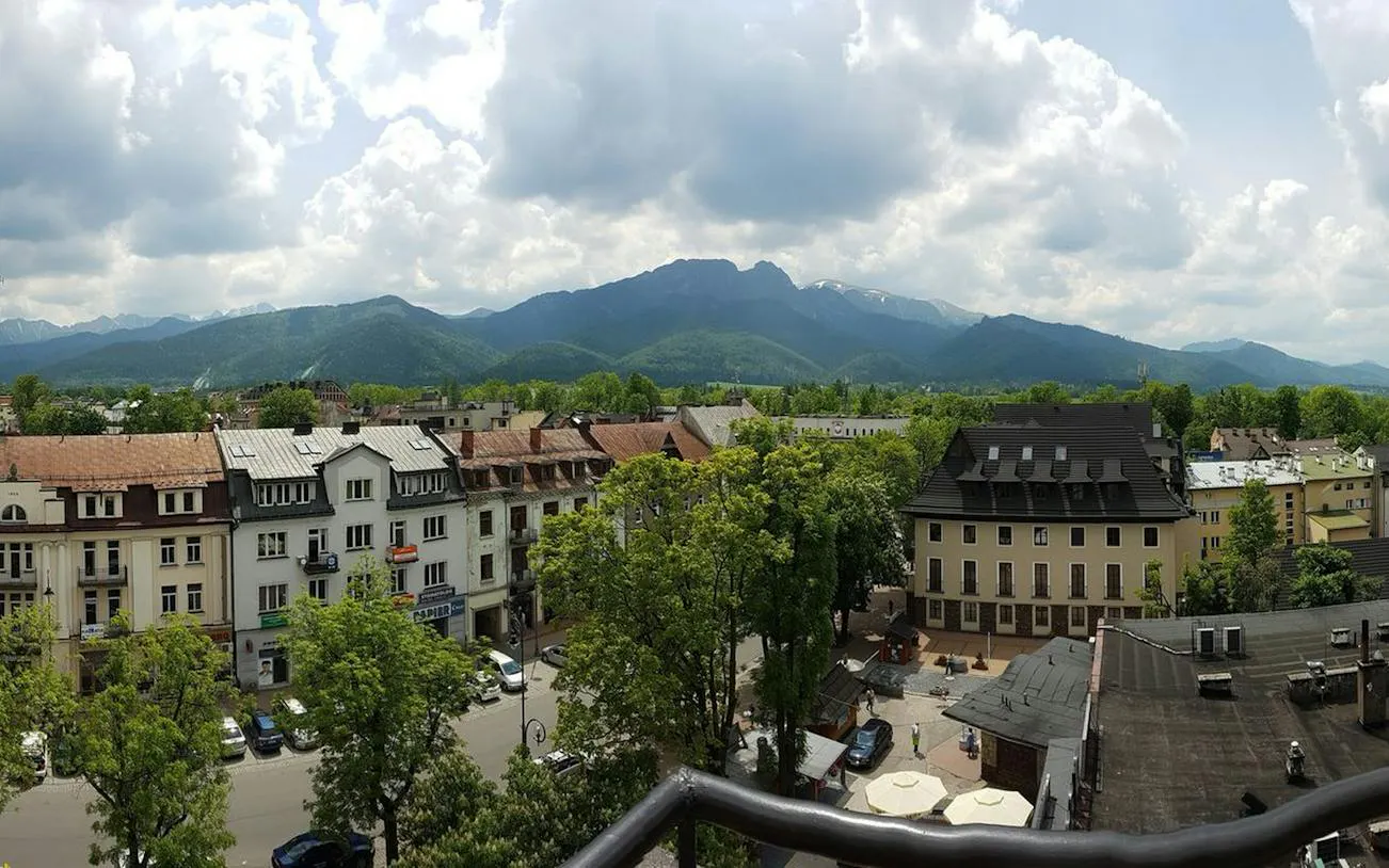 Zakopane town view with Tatra Mountains backdrop, part of Krakow day trip.