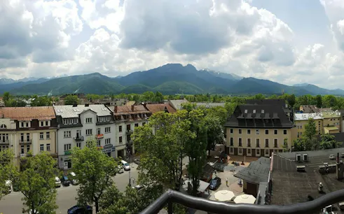 Zakopane town view with Tatra Mountains backdrop, part of Krakow day trip.