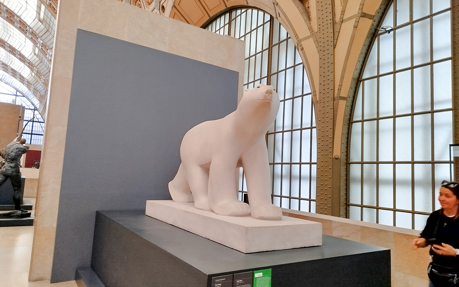 Ours blanc sculpture by François Pompon in Orsay Museum, Paris, France.
