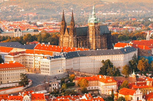 Tour guidato degli esterni del castello di Praga con biglietti d'ingresso