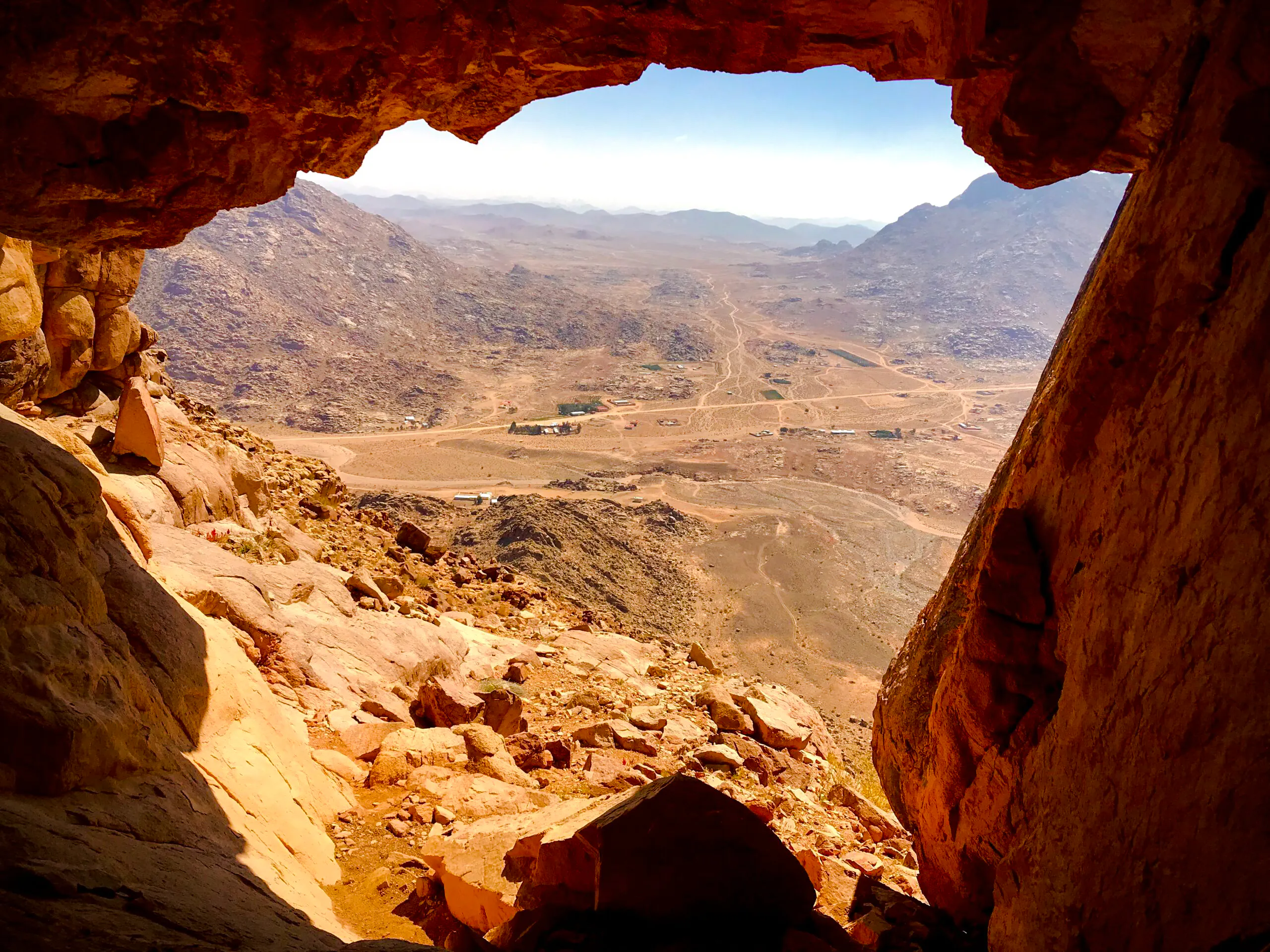 tabuk region mount sinai candidate sites guided tour: jabal maqla and split rock-1