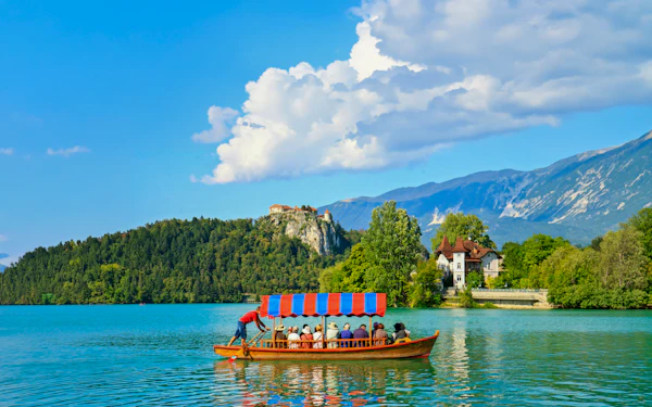 From Ljubljana: Lake Bled, Vintgar Gorge and Lake Bohinj Small-Group Tour