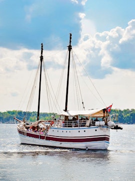 Sailing ship on fjord sightseeing cruise in Oslo.
