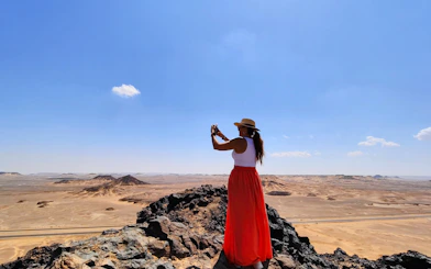 From Cairo: White Desert & Bahariya Oasis Camping Tour