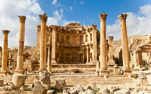 Nymphaeum ruins with Corinthian columns in Jerash, Jordan.