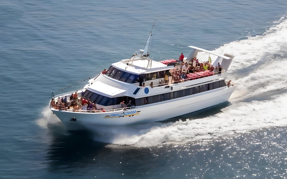 navitremiti round-trip ferry transfers: peschici to/from tremiti islands-6 navitremiti round-trip ferry transfers: peschici to/from tremiti islands-6