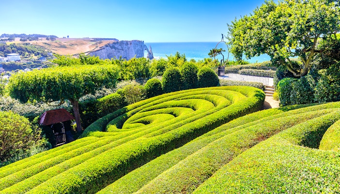 Étretat Gardens Normandy with unique topiary sculptures and coastal views.