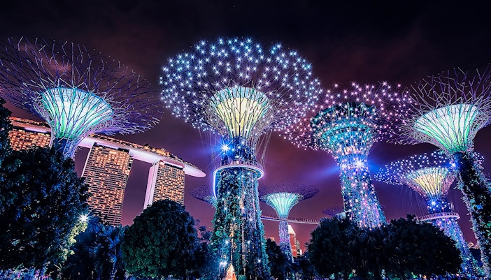 Pertunjukan Cahaya Gardens by the Bay
