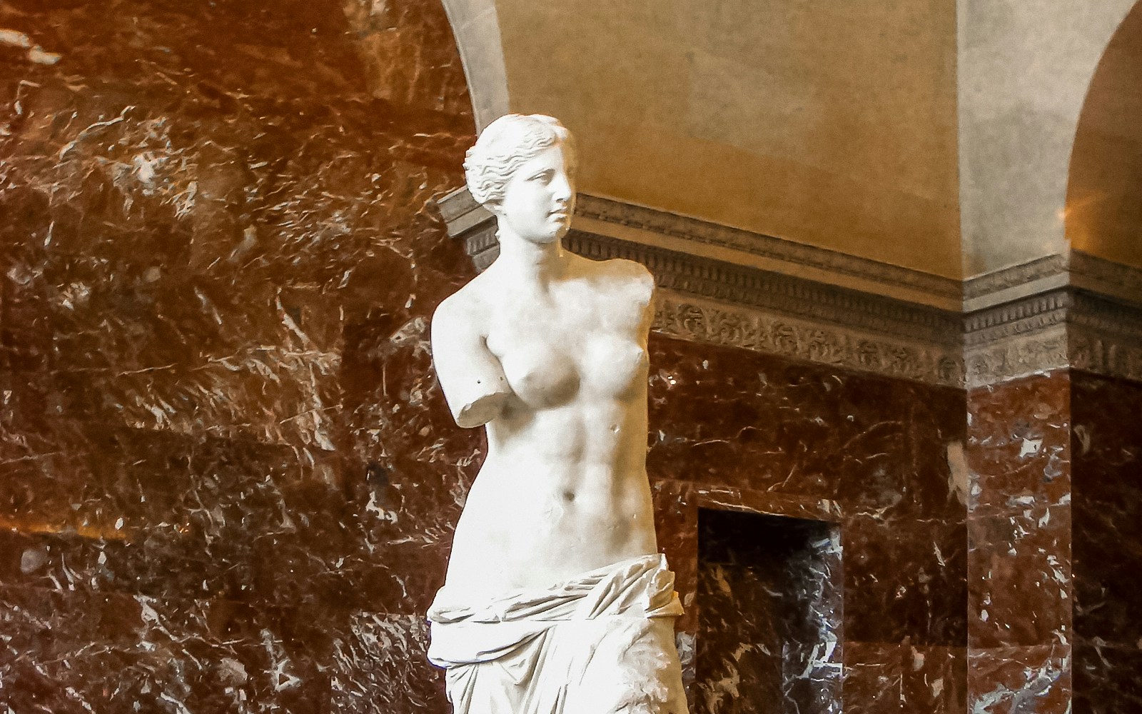 Venus de Milo statue in the Louvre Museum, Paris.