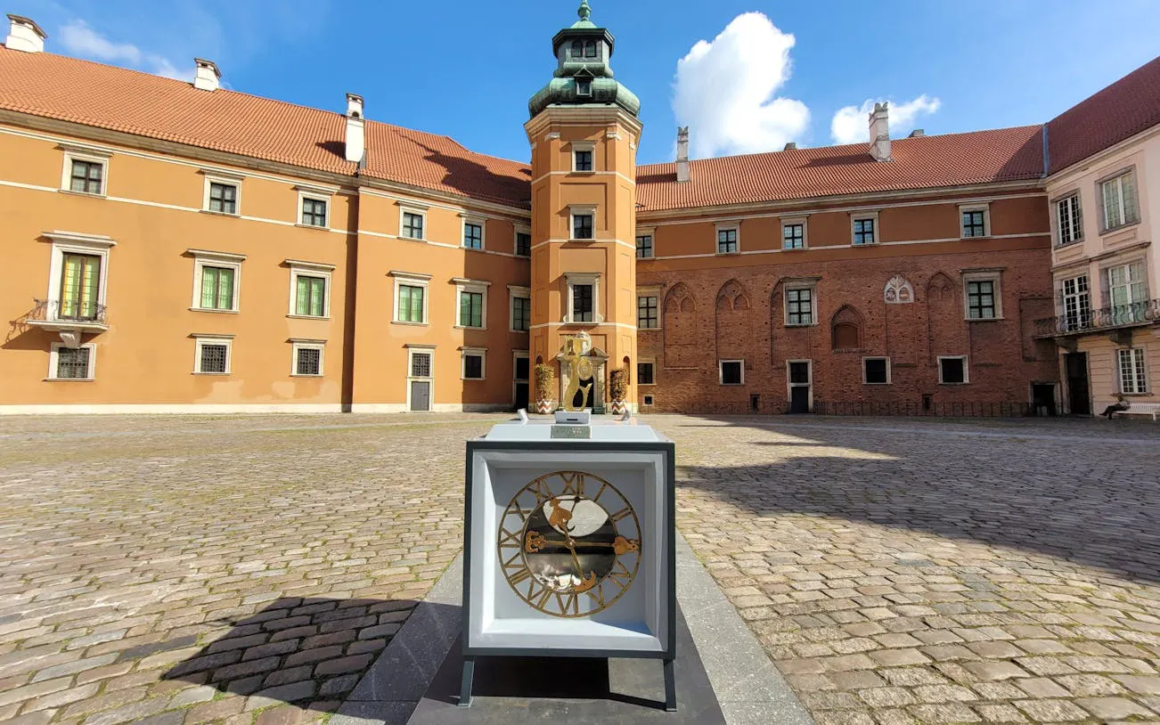 Royal Castle Warsaw Private Guided Tour with Entry