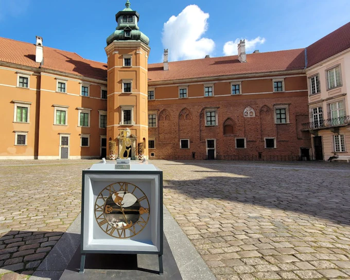 Royal Castle Warsaw Private Guided Tour with Entry