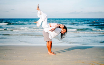 da nang: fotoseanse på stranden med profesjonell fotograf-6